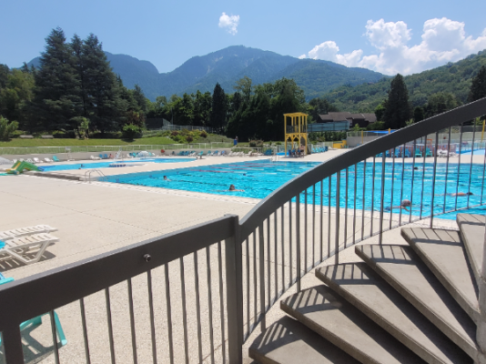 PISCINE INTERCOMMUNALE DU MOREL À AIGUEBLANCHE